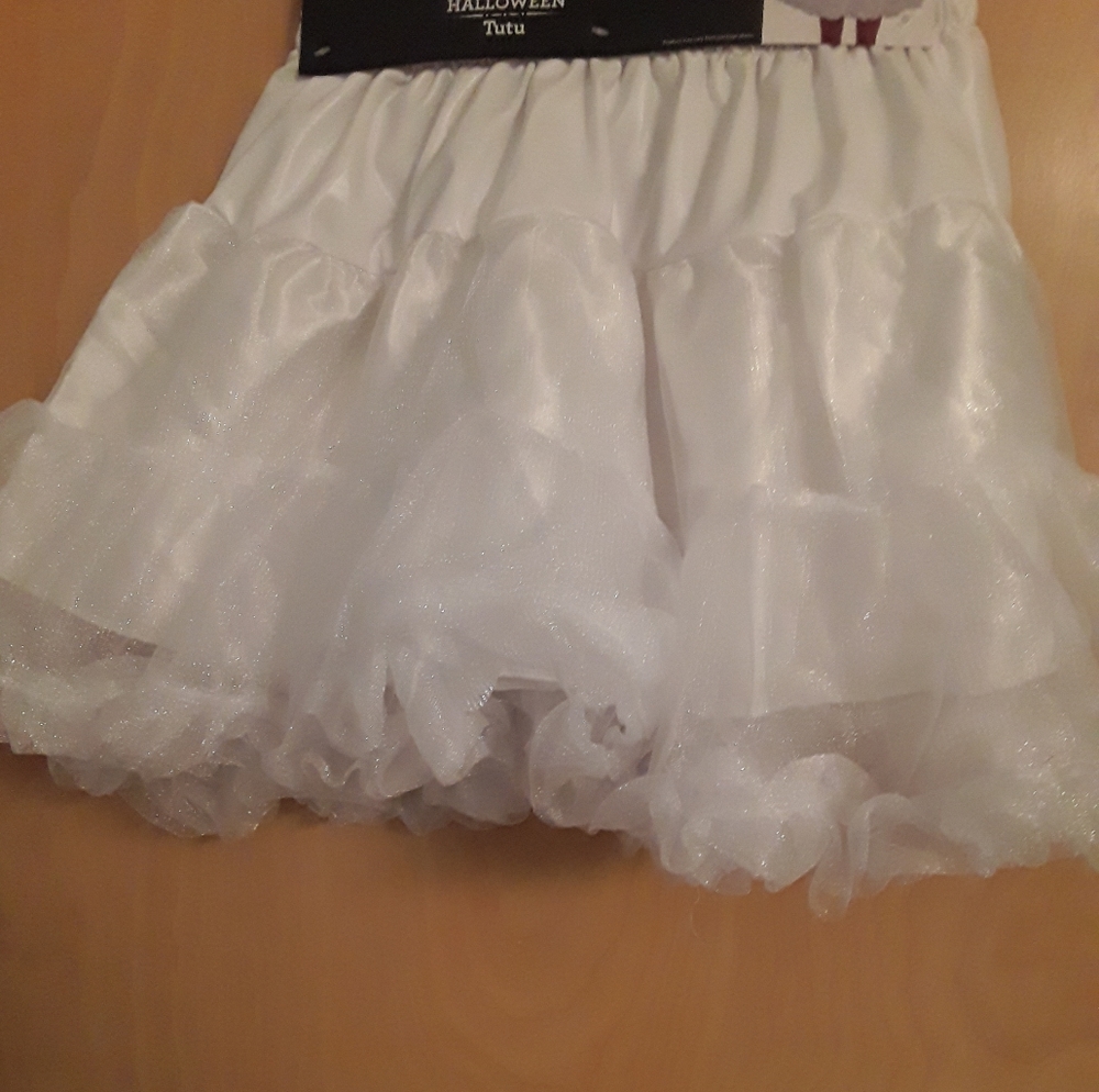 White Tutu Poof Skirt Halloween Lolita NWT S